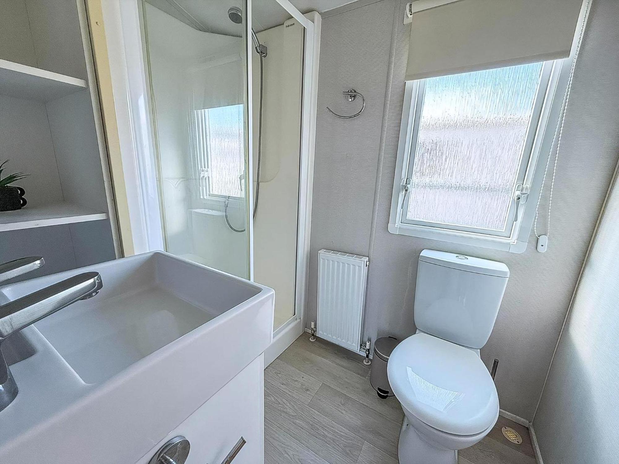 6 Berth Staycation Caravan Nearby Clacton-On-Sea In Essex Ref 26254E Buitenkant foto