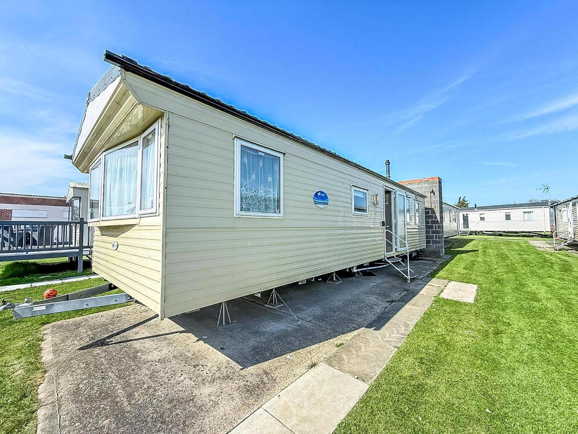 6 Berth Staycation Caravan Nearby Clacton-On-Sea In Essex Ref 26254E Buitenkant foto